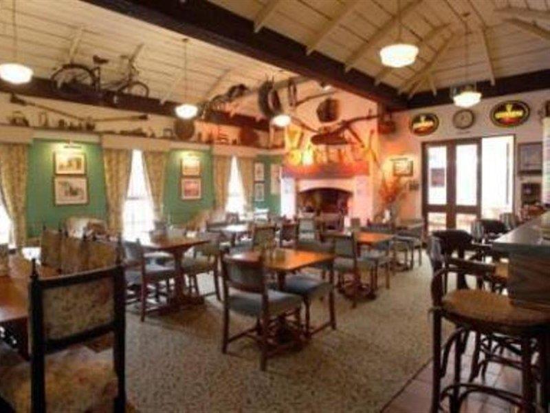 Connemara Gateway Hotel Оугтерард Екстериор снимка