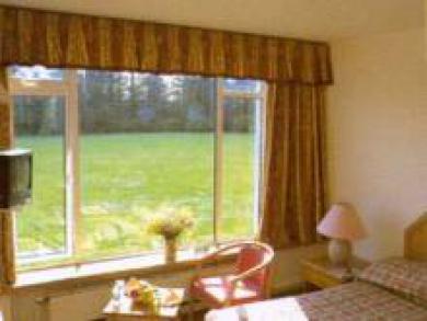Connemara Gateway Hotel Оугтерард Екстериор снимка